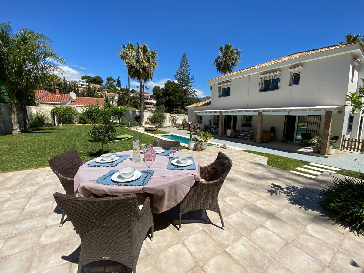 7980e48d732b6fc85c14b43b94d2aa54