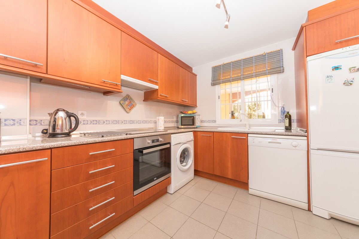 8-e64a9055bba3e77ac8aca3b893cdf826-3.jpg