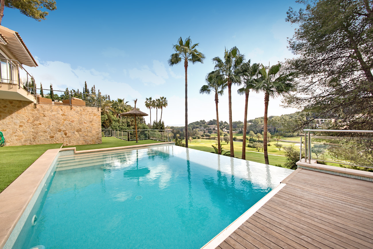 6037ffd12a5c4928732fff9e