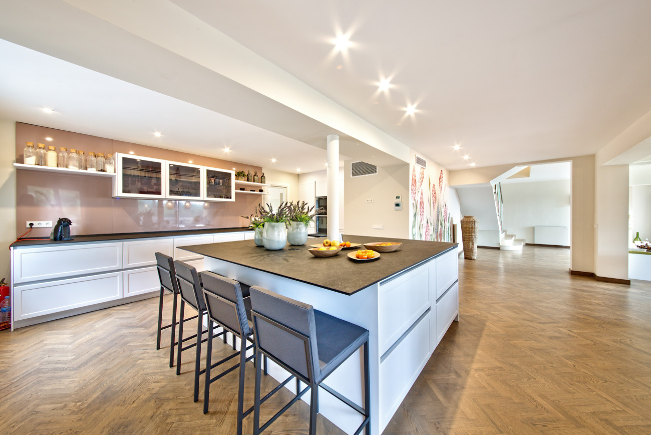 6037ffd12a5c4962542fff8e