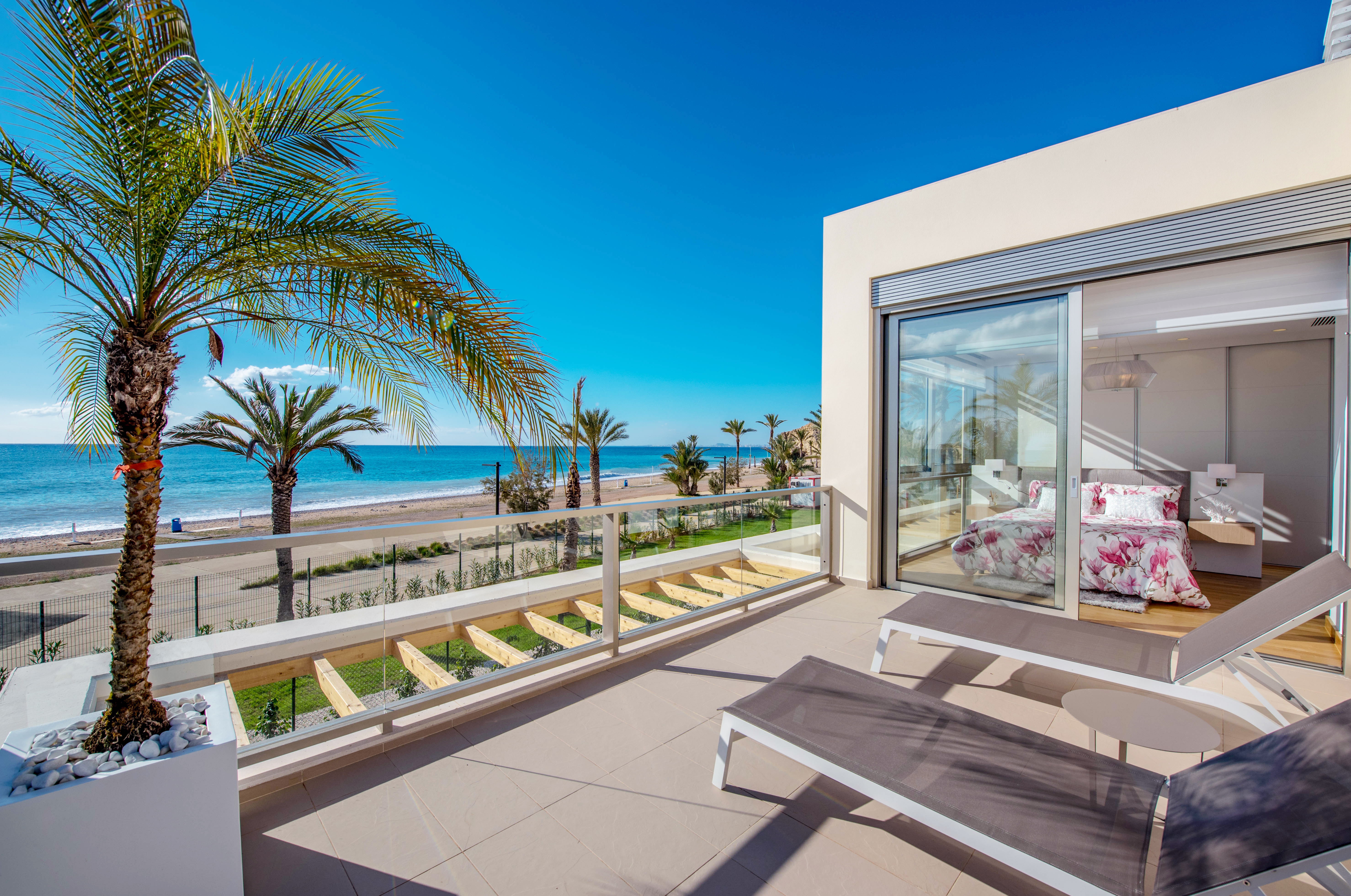 B12_La_Vila_Paradis_Terrace_Townhouse