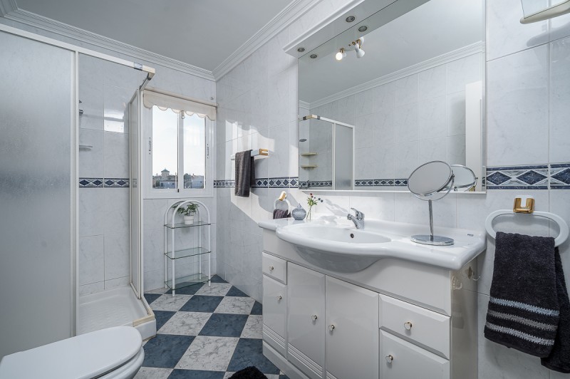 BZPAAP6939_167491_800_V0_4765