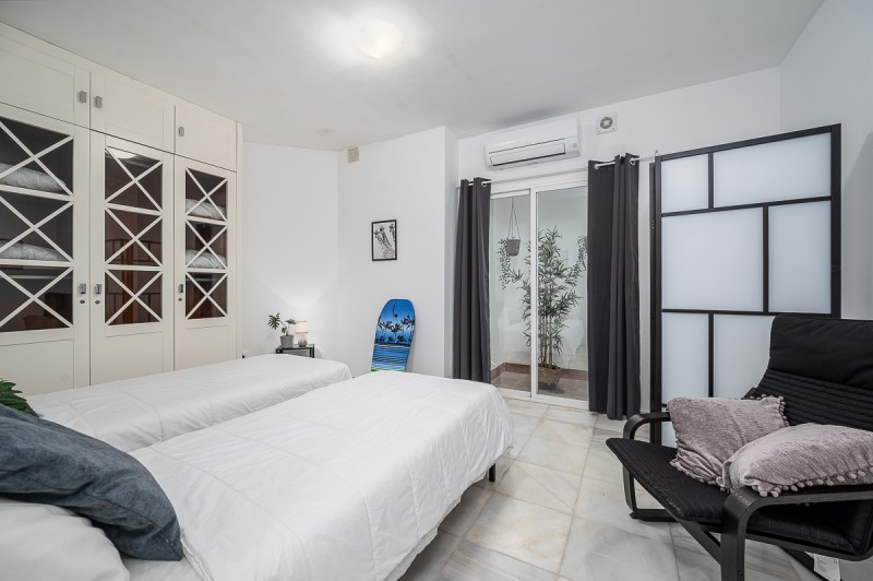 BZPAAP6939_167501_800_V0_78A7