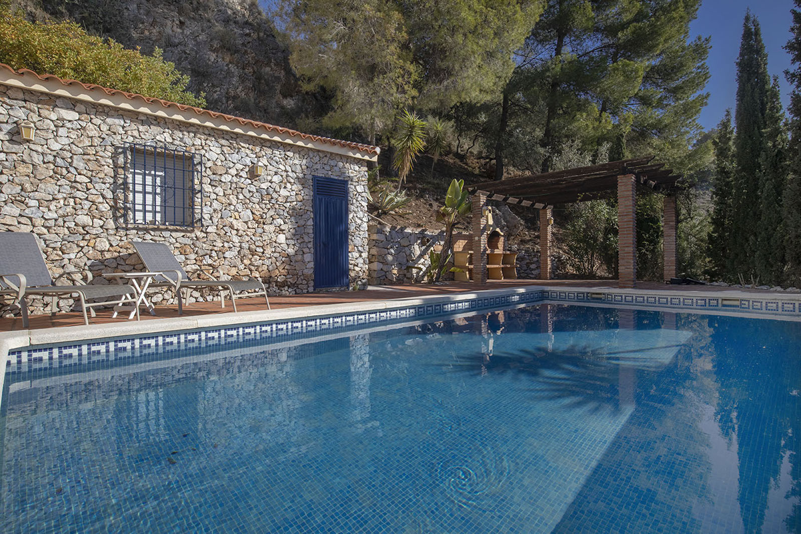 pool