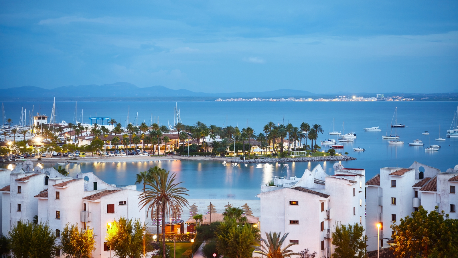 shutterstock 1238106667 - Alcudia