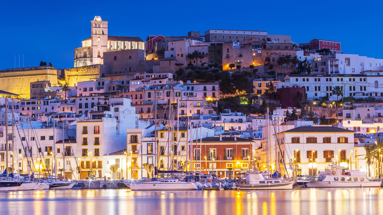 shutterstock 585352154 - Ibiza Town