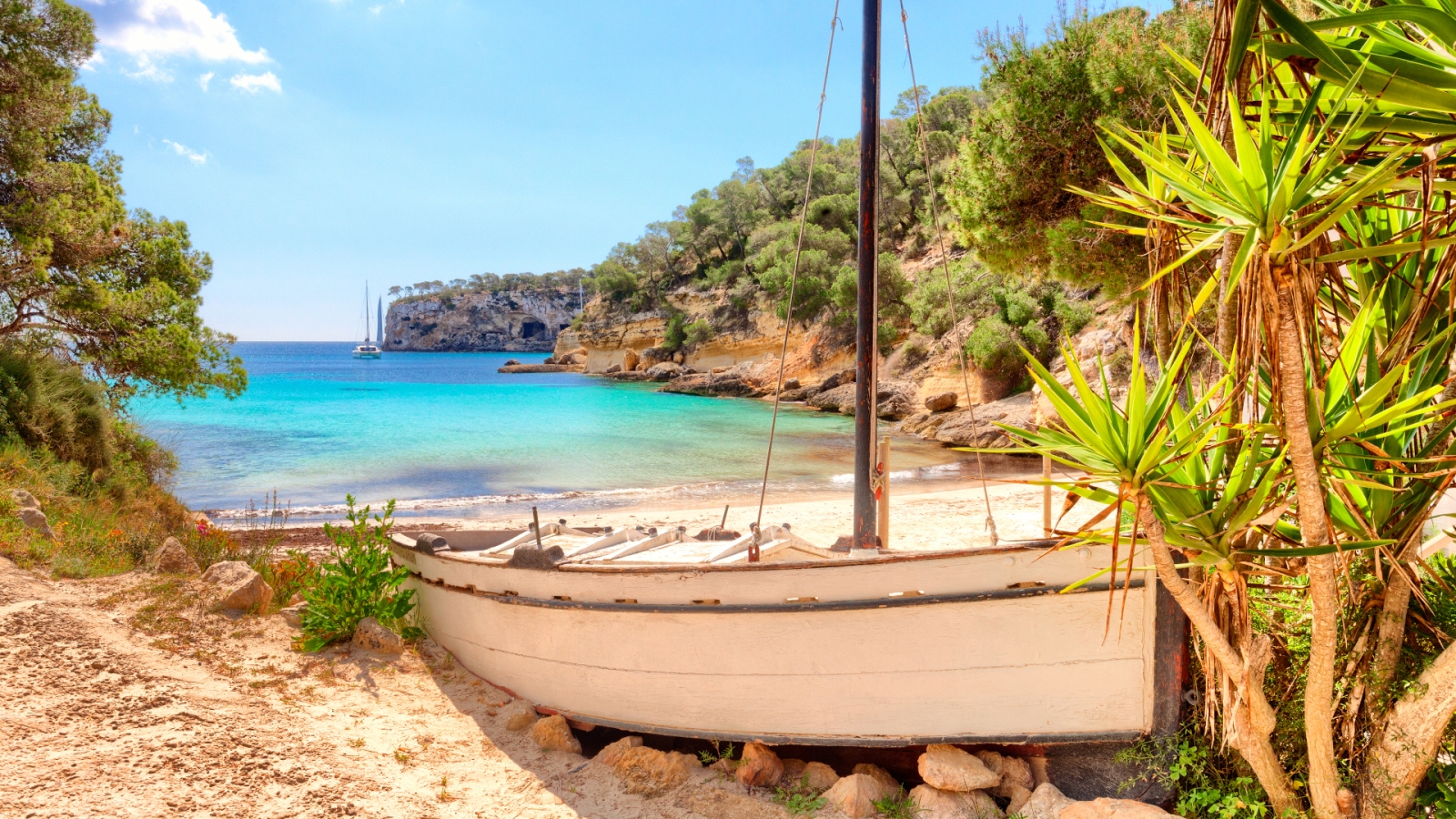 shutterstock 1539788381 - Cala Portals Vells, Mallorca
