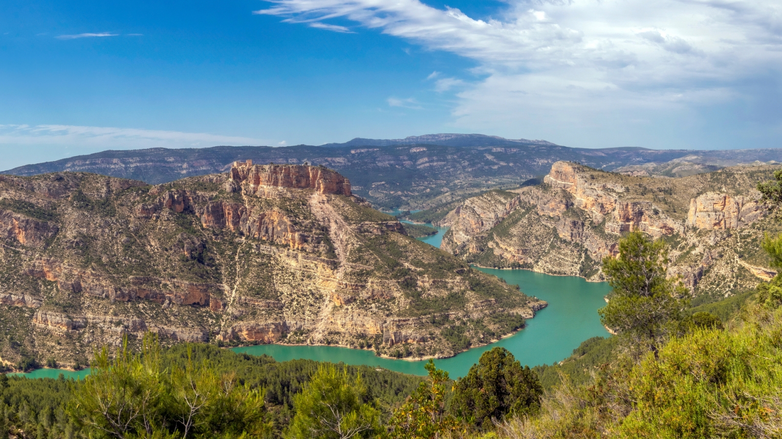 shutterstock 2041479671 - Valle de Ayora-Cofrentes, Valencia