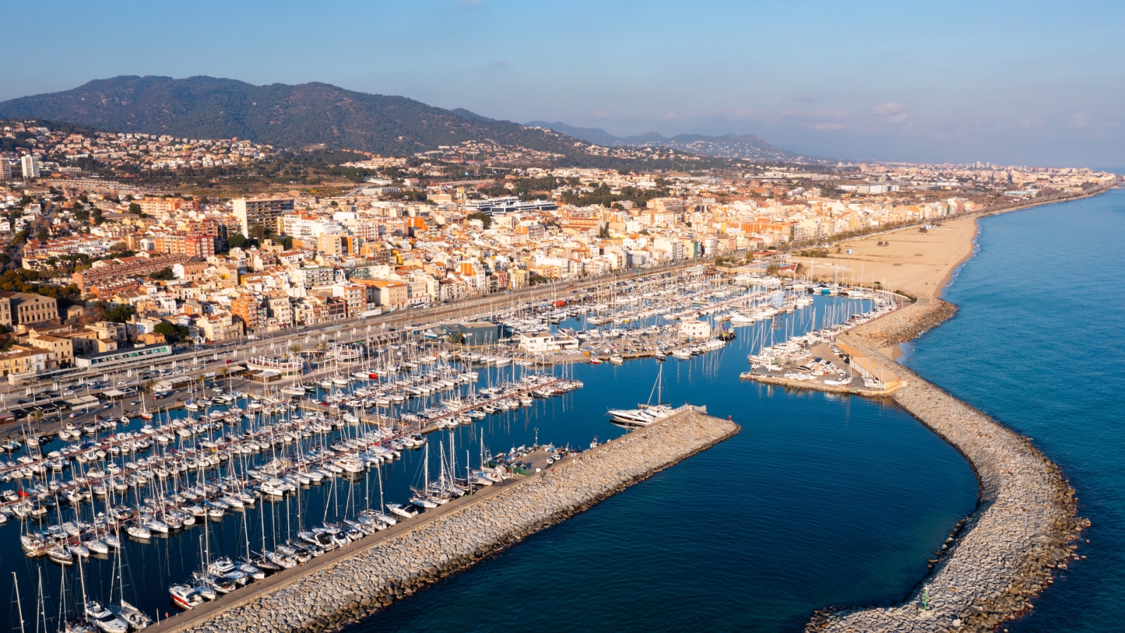 shutterstock 2136356871 - el Masnou