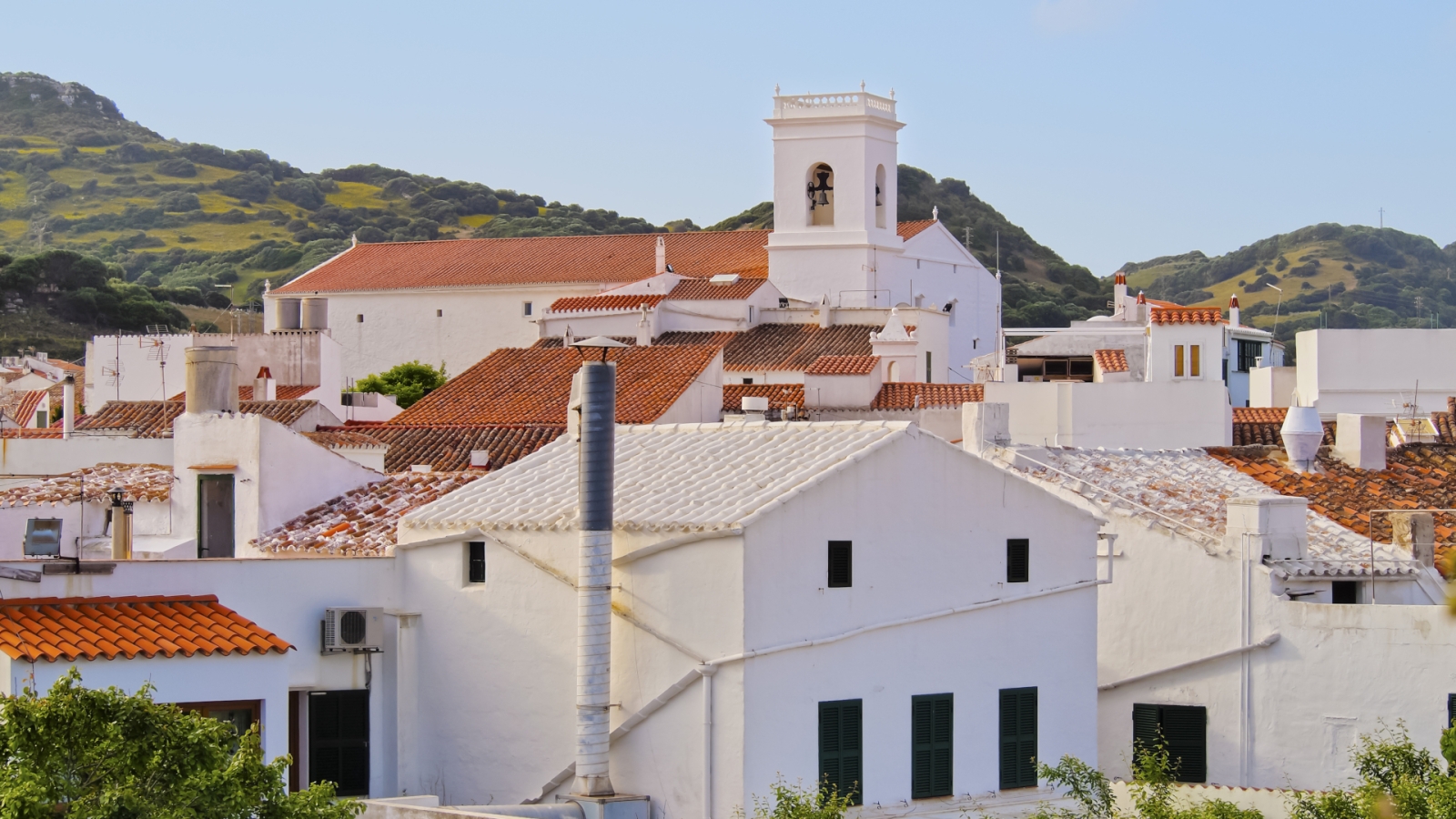 shutterstock 177162638 - Mercadal