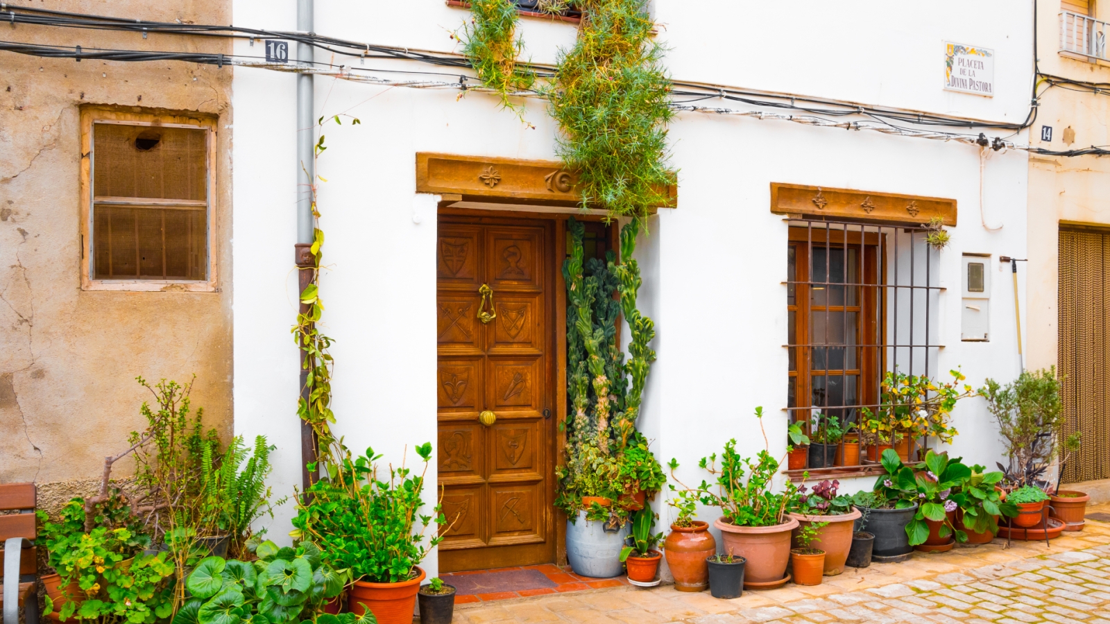 shutterstock 1949409472 - Atzeneta del Maestrat