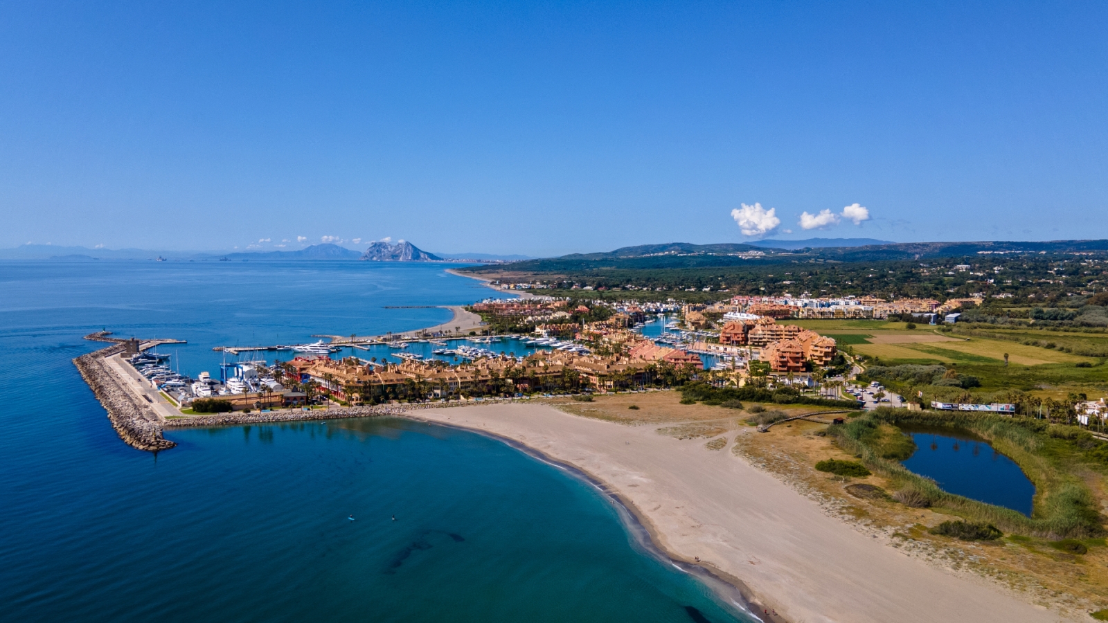 shutterstock 2074172681 - Sotogrande Costa