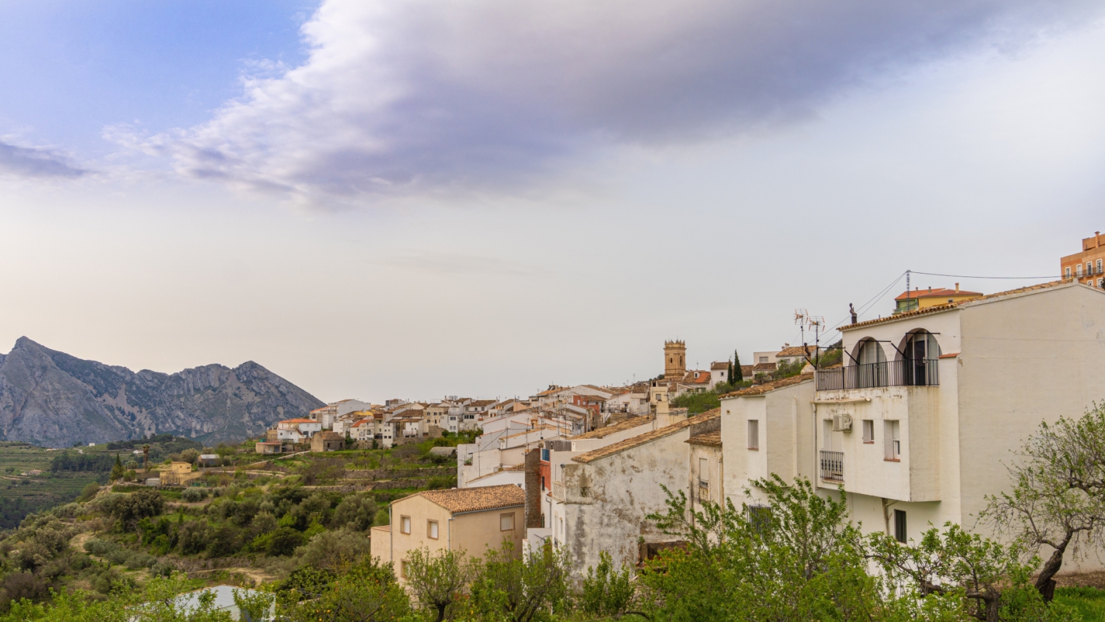 shutterstock 2146356545 - Tárbena