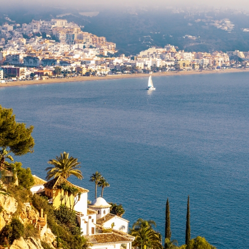 shutterstock 1627106551 - La Herradura