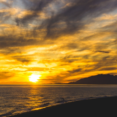 shutterstock 1914675655 - La Playa de Torre de Benagalbon