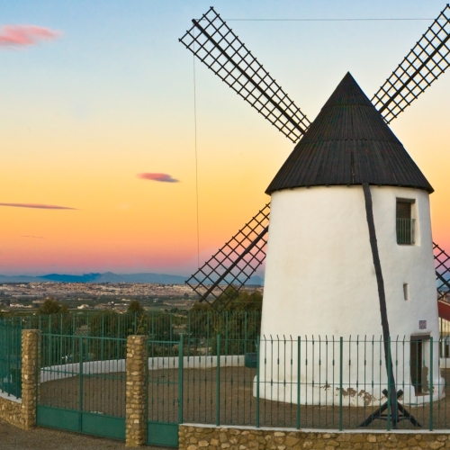 shutterstock 758089345 - Rojales